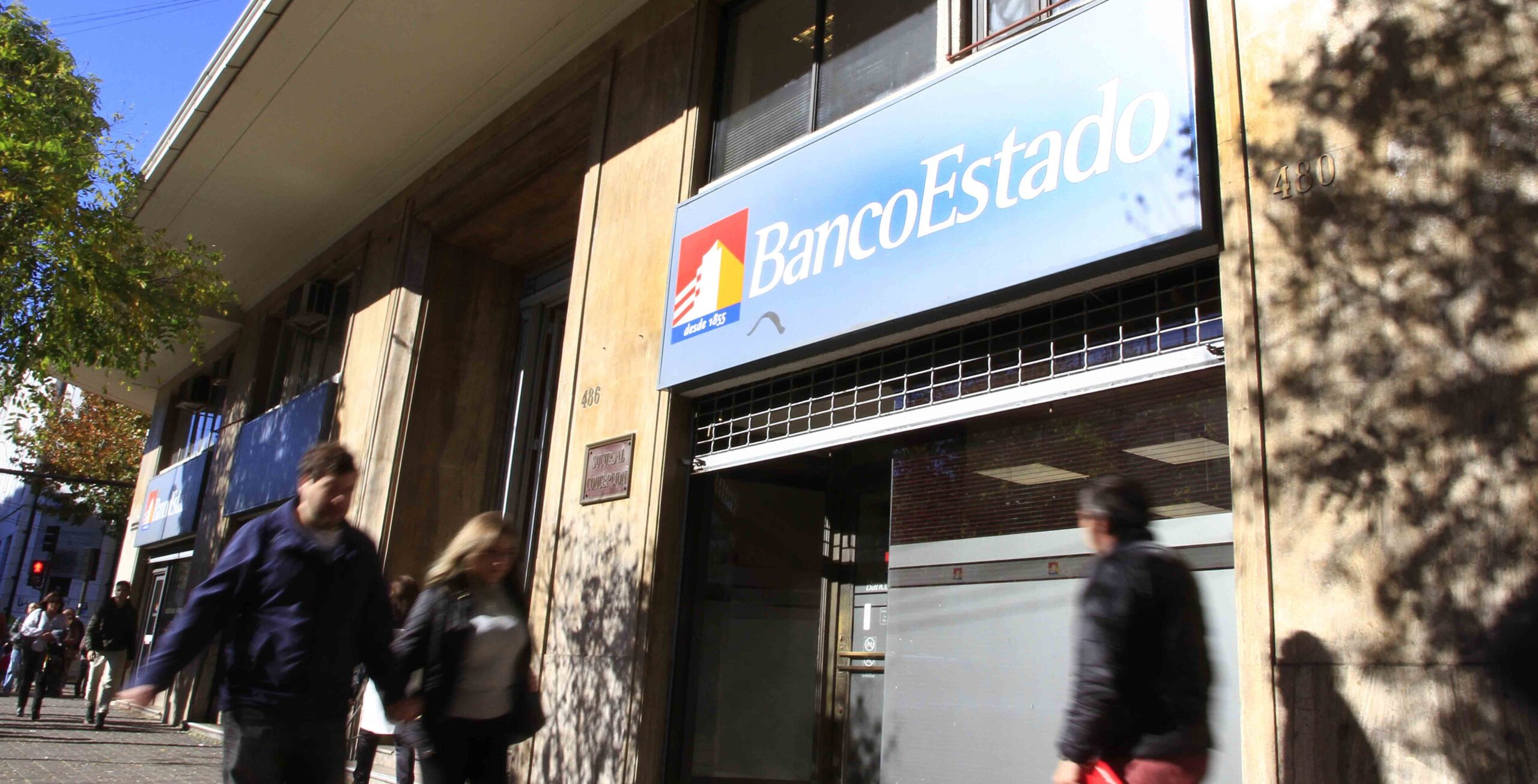 Trabaja en Banco Estado ¿Qué ofertas laborales hay y cómo postular?