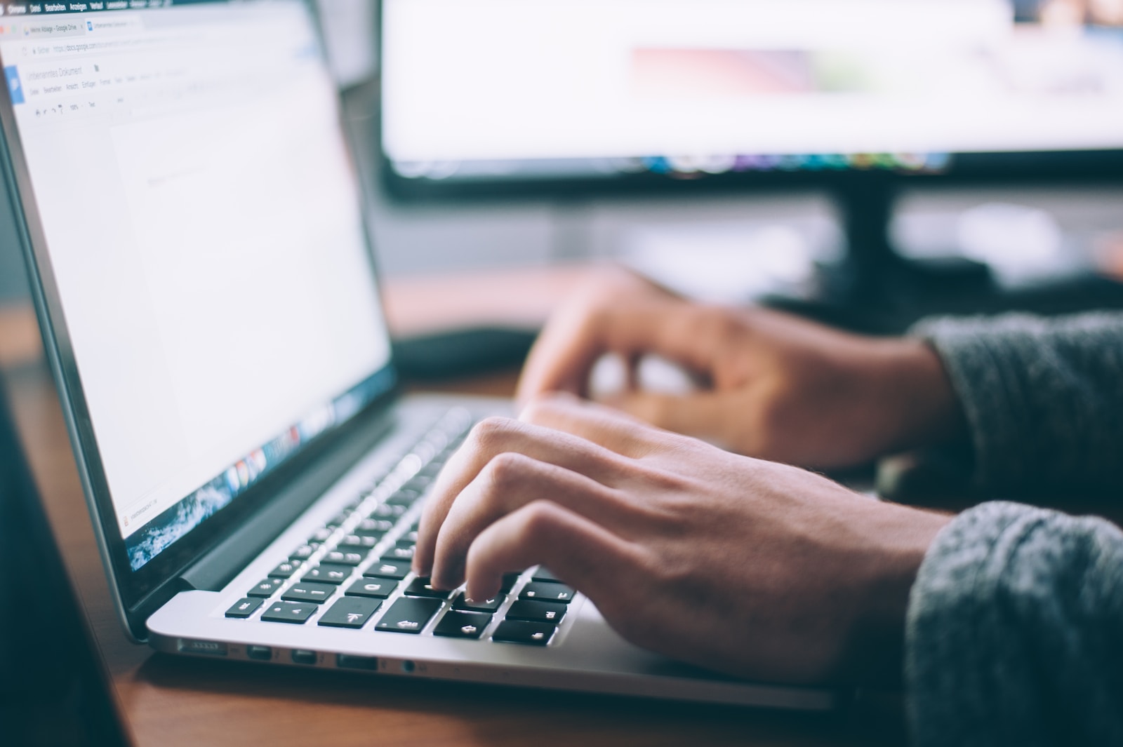 Cómo elaborar un currículum atractivo en Chile: tips y ejemplos