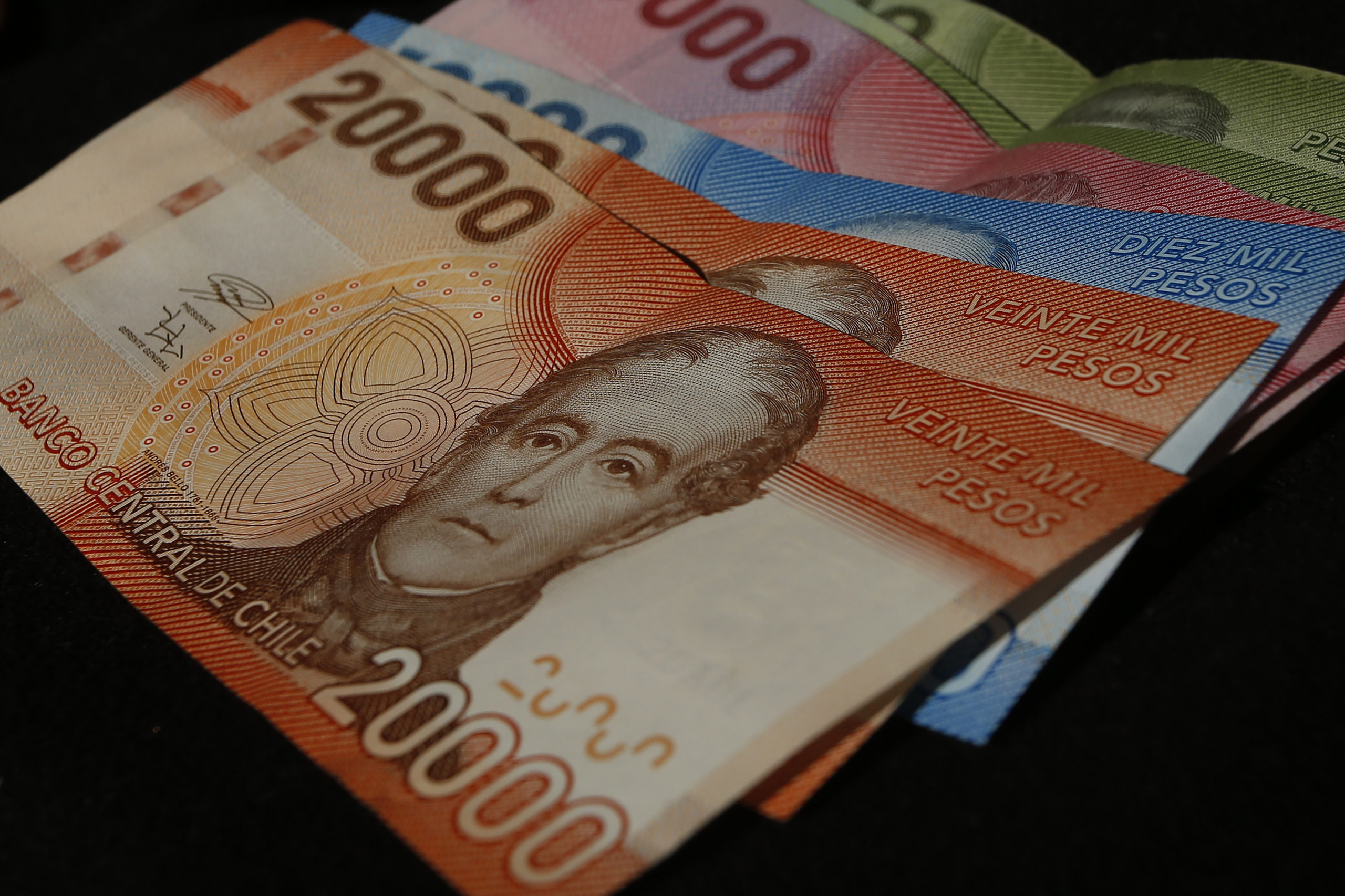 A $2.000.000 asciende el Bono Docente, descubre si puedes cobrarlo