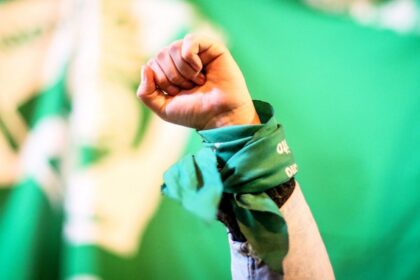 Encuesta sobre el aborto en Chile: Apoyo a las tres causales y variedad de opiniones