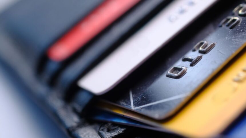 2023 para el olvido: Ventas del comercio minorista caen en diciembre y acumulan 18 meses negativos