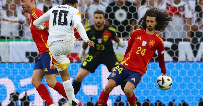Polémica arbitral marca la victoria de España sobre Alemania en Eurocopa