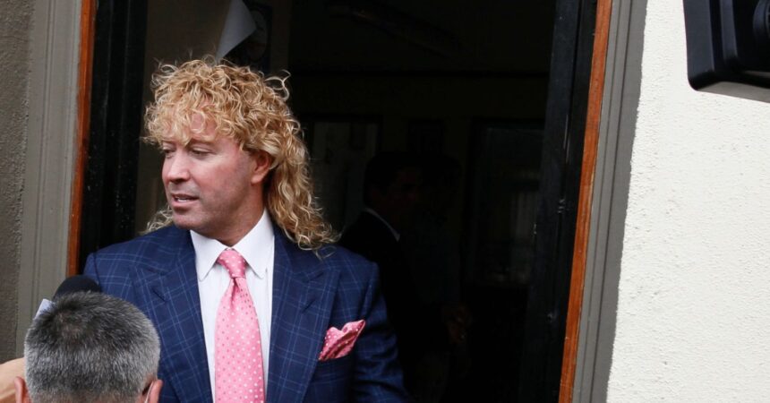 Empresario Leonardo Farkas dona millonaria suma para niño electrodependiente afectado por corte de luz