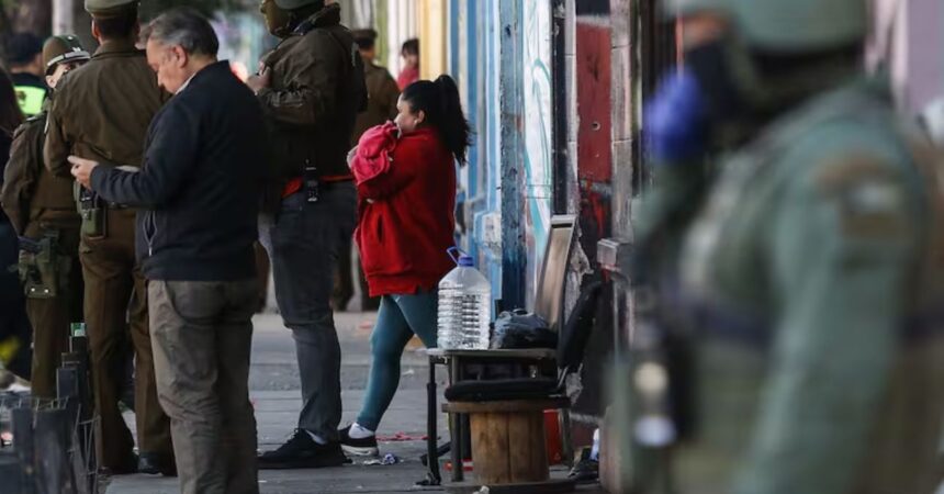 Segundo desalojo en comuna de Santiago busca disminuir delitos y homicidios