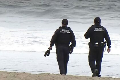 Intensa búsqueda del bañista desaparecido en Playa Blanca