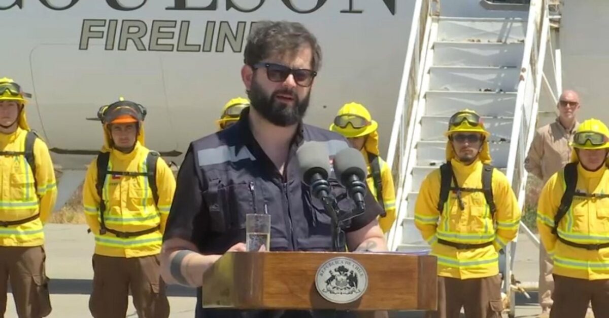 Boric advierte sobre incendios forestales: "Quien juegue con fuego, lo vamos a encontrar"