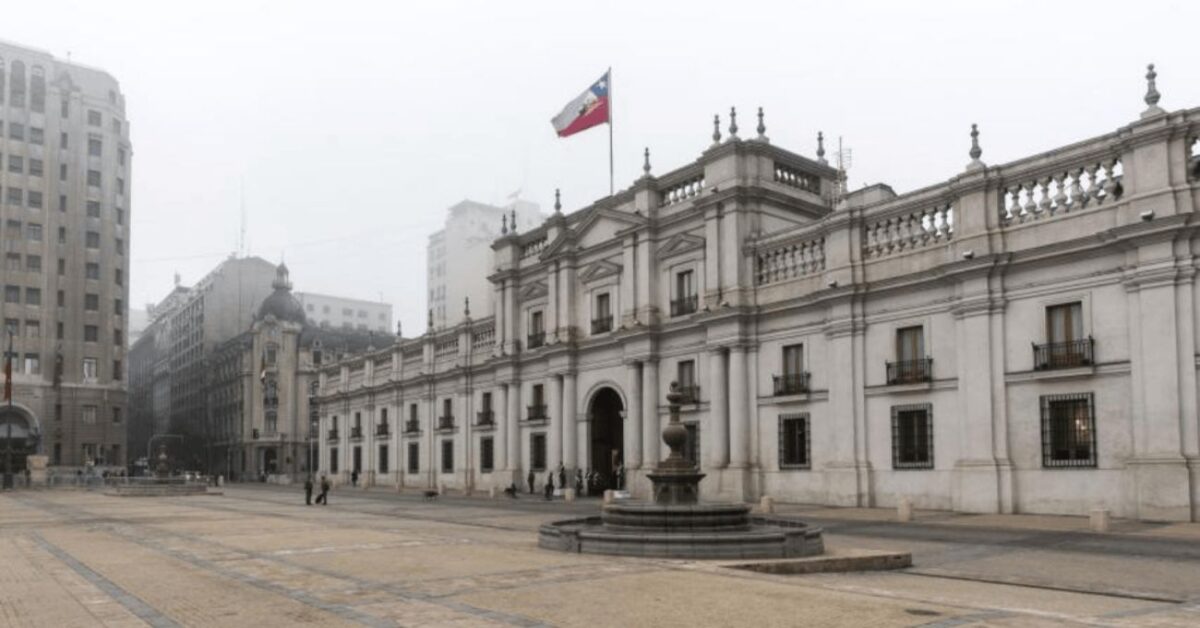 Nuevo Caso de Acoso Laboral en La Moneda: Funcionario Destituido