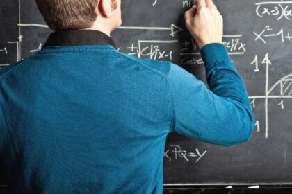 Profesor formalizado por abuso a alumna en colegio de Alto Hospicio