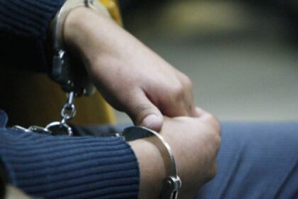 Profesor de Escuela Rural en Sagrada Familia Condenado a 10 Años de Cárcel por Abuso Sexual