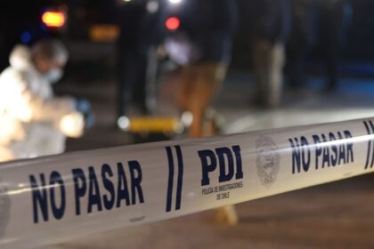 Parricidio en Colina: Joven asesina a su padre tras conflicto familiar
