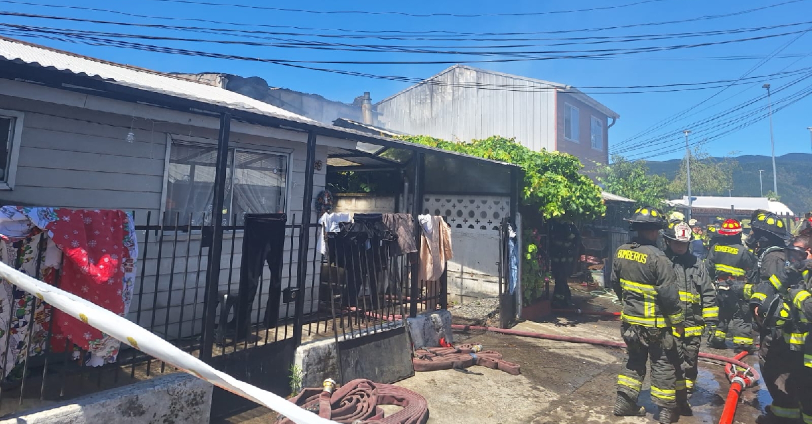 Tres fallecidos deja incendio estructural en Chiguayante, región del Bío Bío