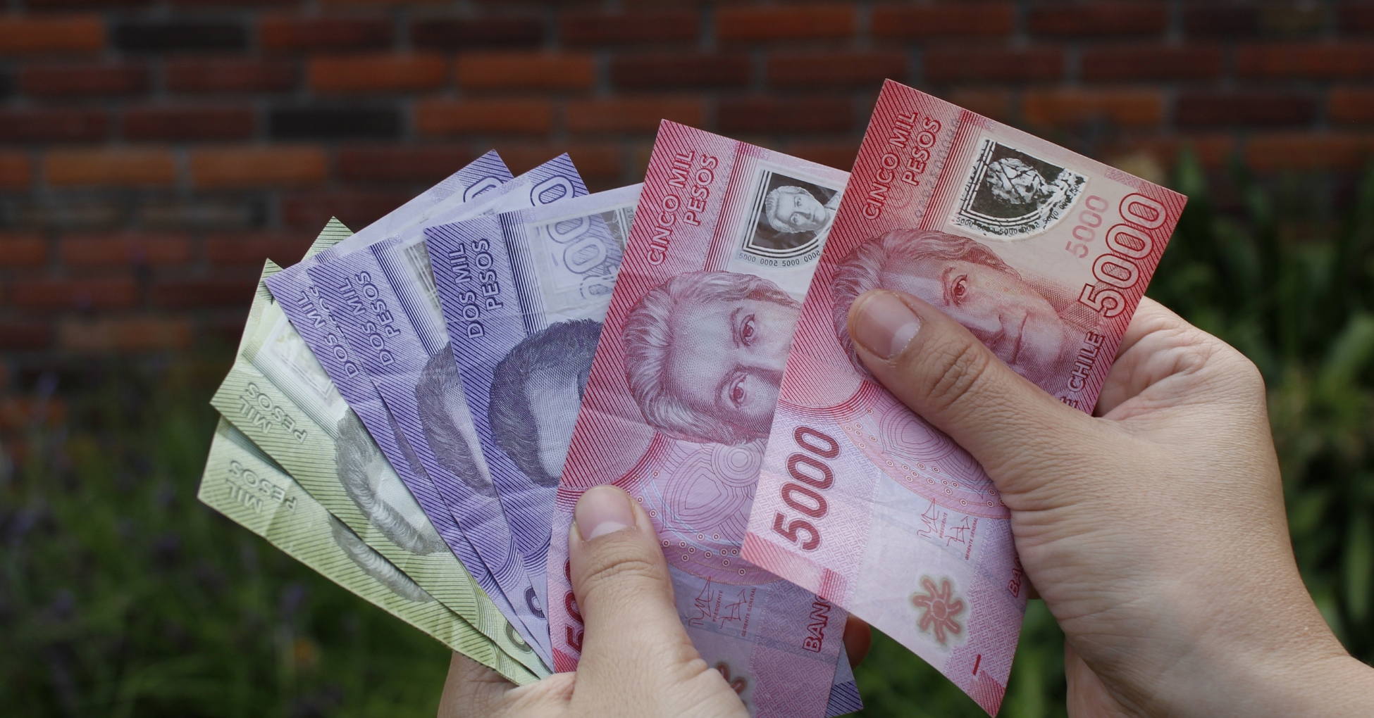 Bonos disponibles en enero: ¿Qué ayudas económicas puede recibir tu familia?