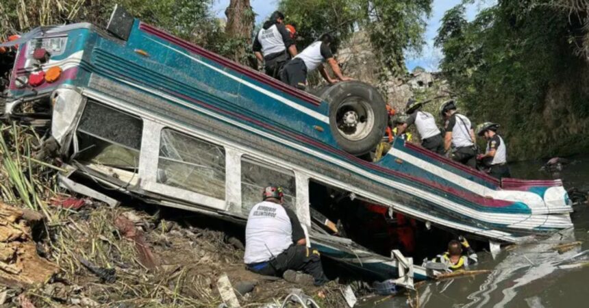 Tragedia en Guatemala: 51 muertos en accidente de autobús