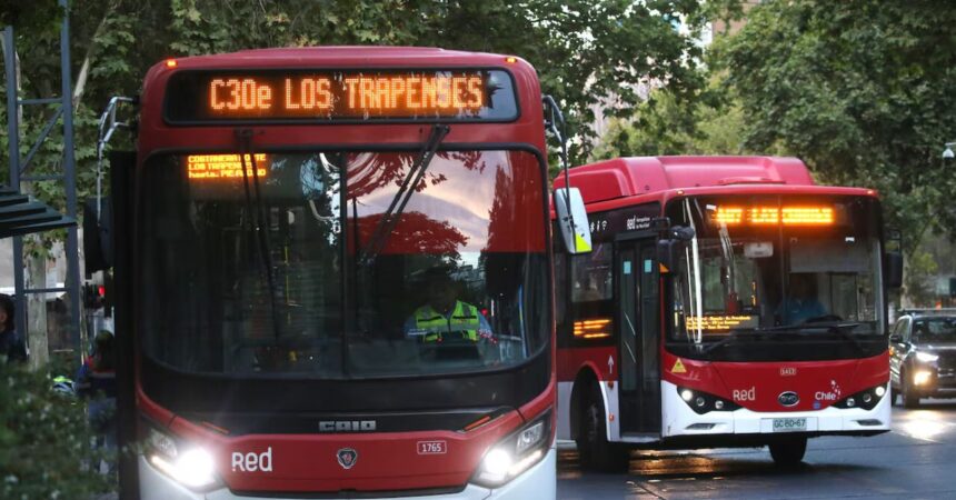 Aumenta el pasaje del transporte público en Santiago: Así quedaron las nuevas tarifas