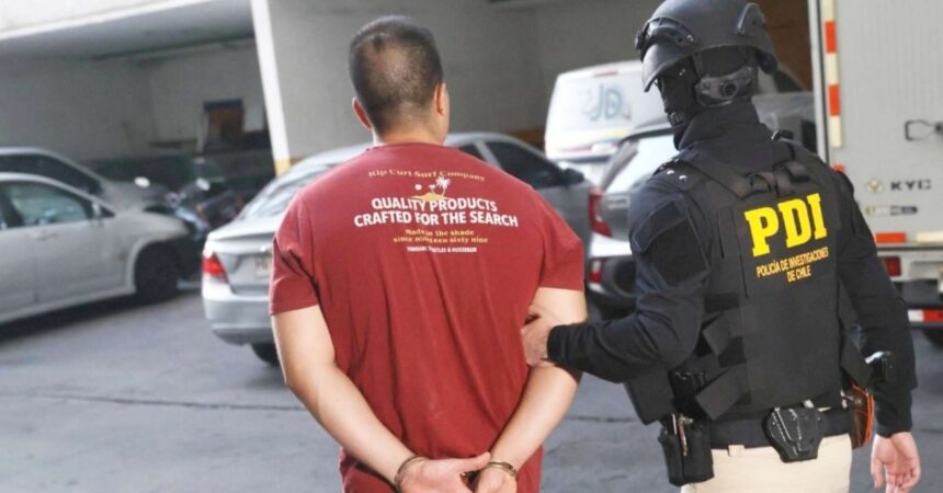 PDI desarticula red transnacional de fraude informático: 13 detenidos por estafas con phishing