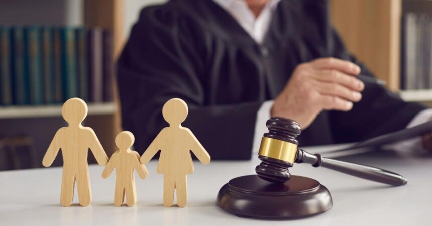 Si el padre no tiene trabajo, ¿cómo paga la pensión alimenticia en Chile?