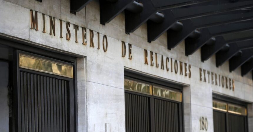 Ministerio de Relaciones Exteriores abre postulaciones para nuevas ofertas laborales