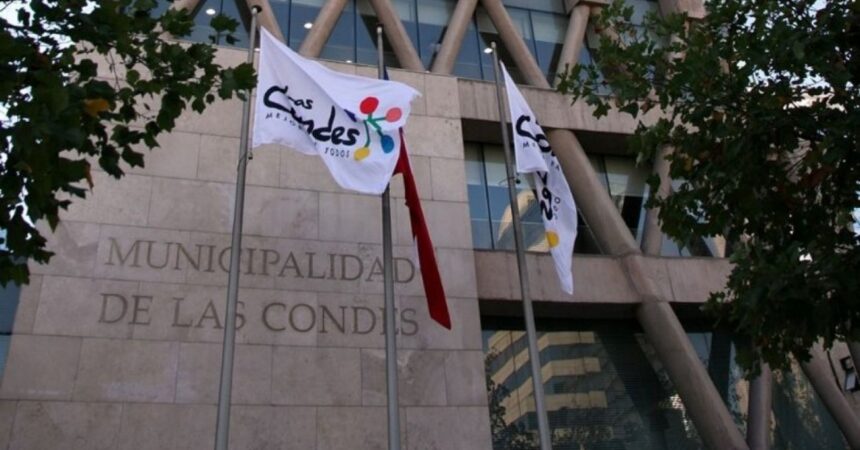 CDE presenta querella por fraude al fisco contra exfuncionarios de Las Condes y empresarios