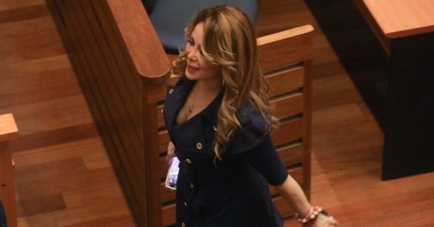 Cathy Barriga deja la cárcel: Revocan prisión preventiva y cumplirá arresto domiciliario