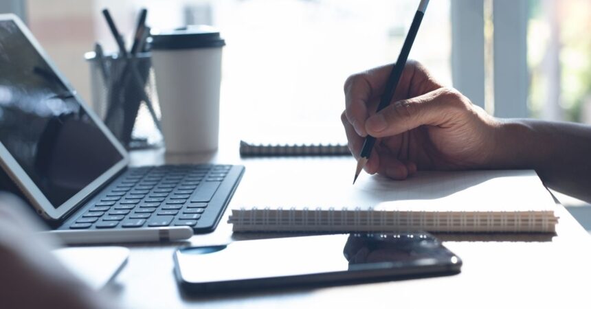 Ventajas del Método Papora sobre Otros Métodos de Aprendizaje de Inglés