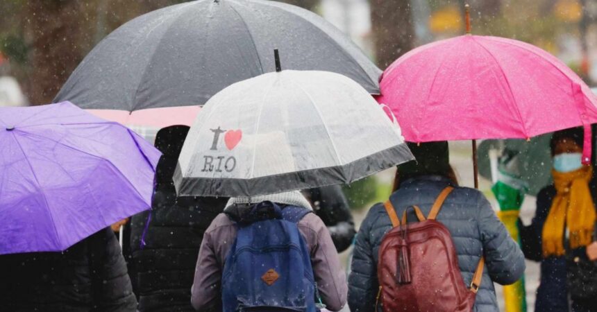Pronóstico del tiempo en Chile: ¿Dónde lloverá y se registrarán vientos este jueves?