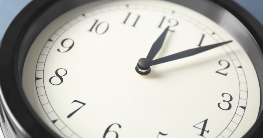 Cambio de hora en Chile: ¿Cuándo comienza el horario de invierno 2025?