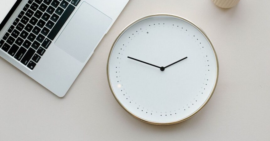 Cambio de hora en Chile: ¿Cuándo se atrasarán los relojes en abril?
