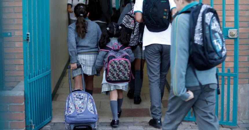 Más de tres millones de escolares regresan a clases la primera semana de marzo 2025