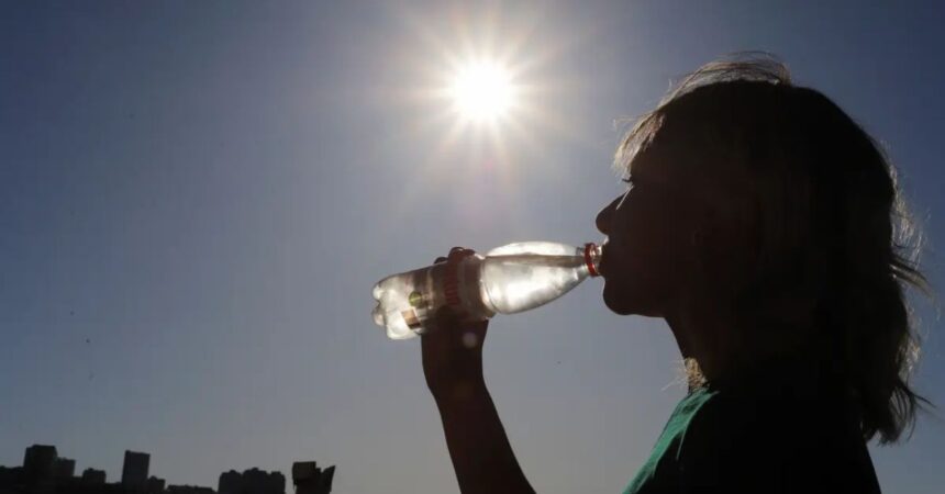 Pronóstico del tiempo para este viernes 28 de febrero: Descenso de temperaturas y lluvias en el sur