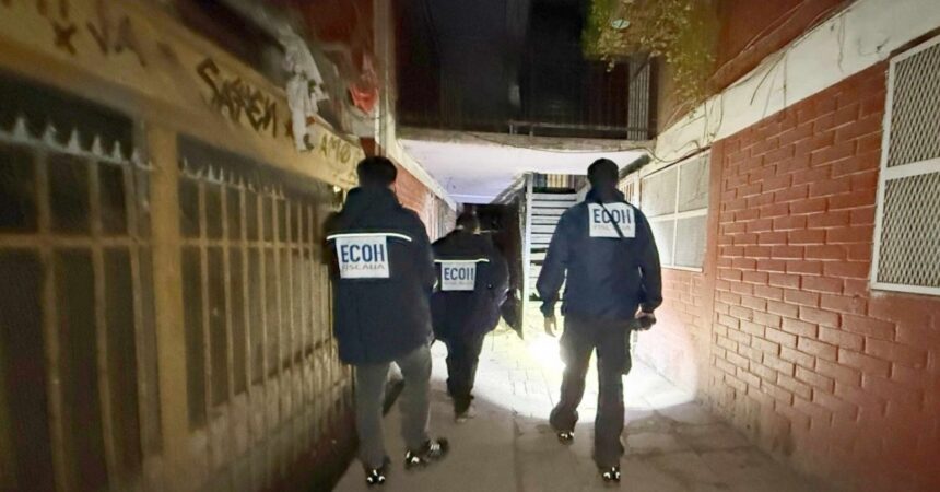 Doble Homicidio en Narcobúnker en Cerrillos: Sujetos Acribillan a Dos Hombres en Departamento Blindado