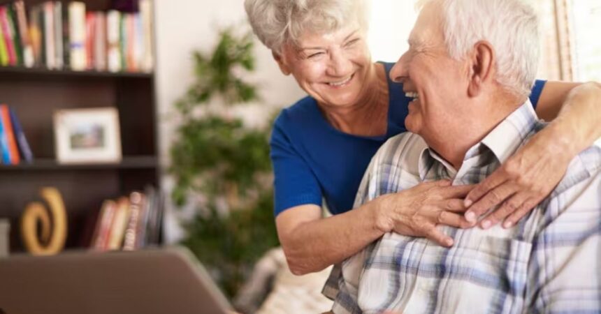Adultos mayores pueden recibir un bono especial de hasta $2.000.000: así lo puedes cobrar
