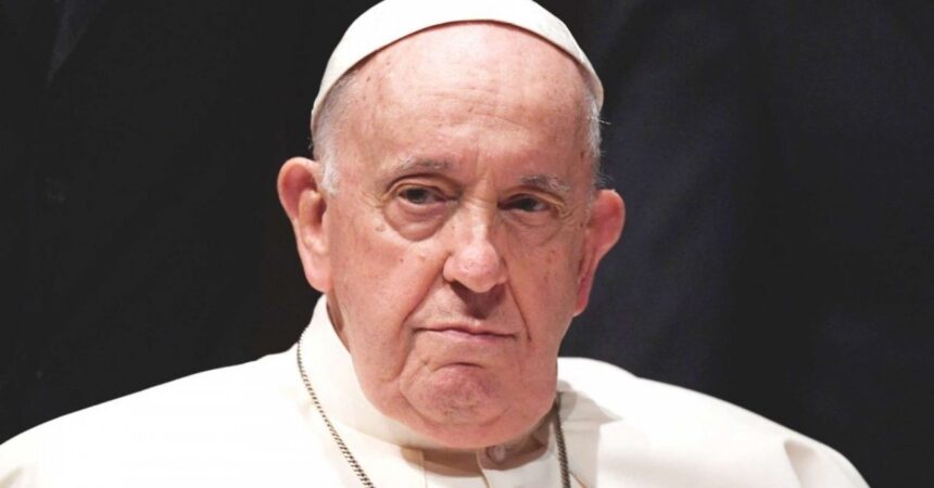 El Papa Francisco "Descansó Bien", Pero No Podrá Liderar el Inicio de la Cuaresma por su Hospitalización