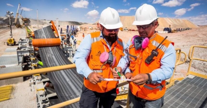Crecimiento de empleo minero en Chile: aumento del 2,9% en 2024