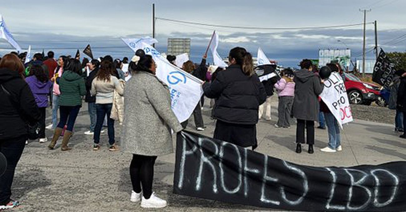 Paro de profesores en Magallanes: 14 mil alumnos sin clases