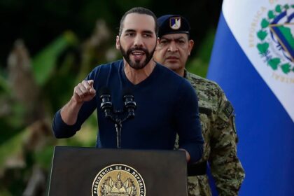 Presidente de El Salvador recibe a miembros del Tren de Aragua