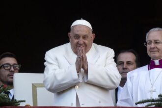 Papa Francisco cumple tres semanas hospitalizado: Vaticano informa una noche estable del pontífice