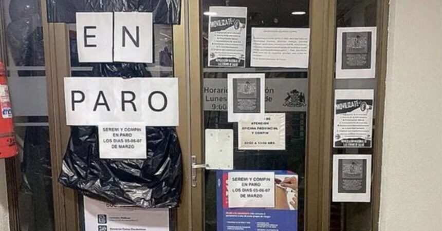 Paro Nacional en la Seremi de Salud del Bío Bío: Funcionarios Exigen Pago de Bono por Metas
