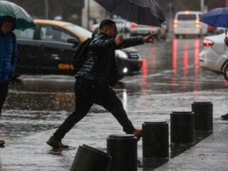 ¿Cuándo empiezan las lluvias en Santiago? Fenómeno climático podría adelantar las precipitaciones