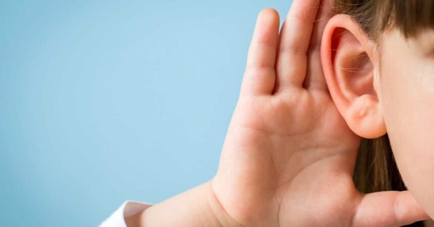 ¿Tienes problemas para escuchar? Estos son los síntomas más comunes de la pérdida de audición