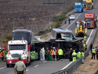 Diputados UDI Exigen Urgencia al Proyecto que Prohíbe Buses de Dos Pisos Tras Accidente en Ruta 5 Norte