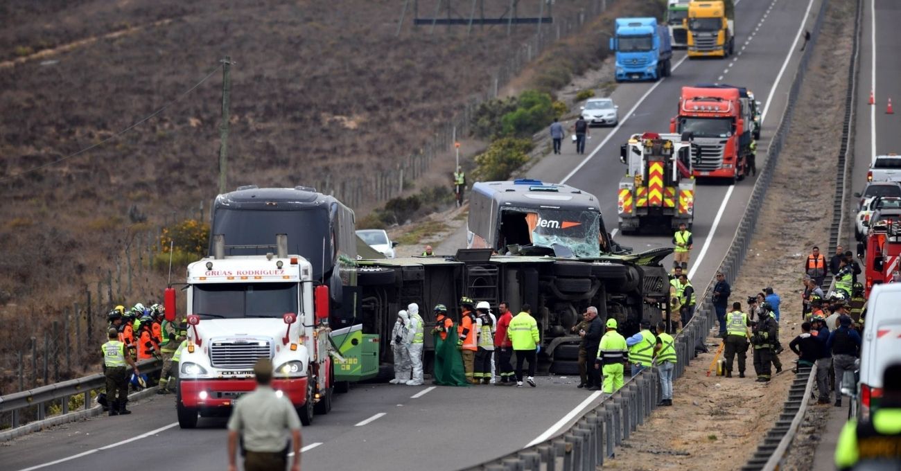 Diputados UDI Exigen Urgencia al Proyecto que Prohíbe Buses de Dos Pisos Tras Accidente en Ruta 5 Norte