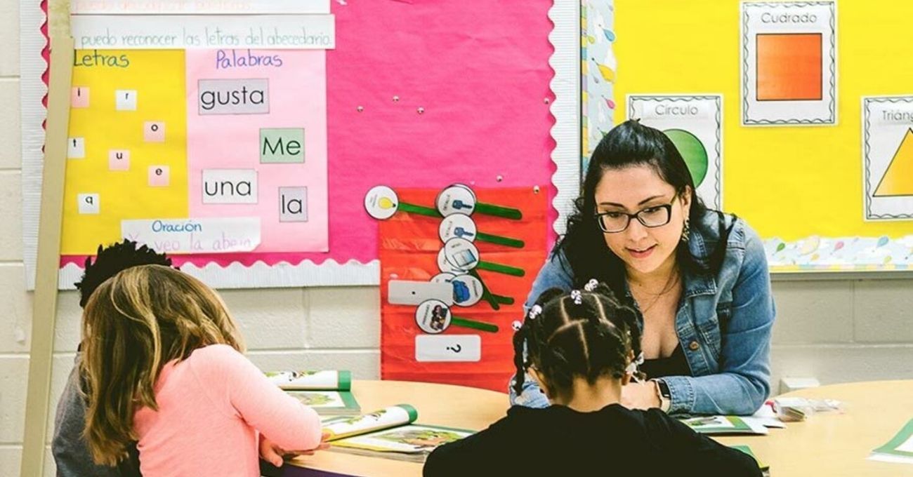 Estados Unidos busca docentes chilenos: salarios de hasta 80 mil dólares al año y cómo postular paso a paso