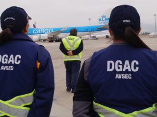 DGAC busca nuevos trabajadores y ofrece sueldos desde $1.000.000