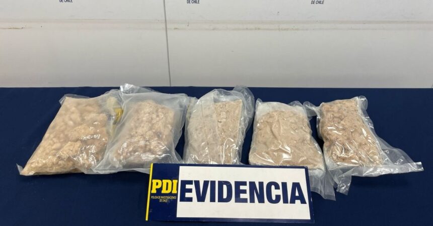 Aduana incauta casi 3 kilos de mefedrona oculta en aspiradora proveniente de Europa