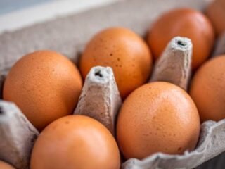 Estos son los huevos que nunca deberías comprar en el supermercado