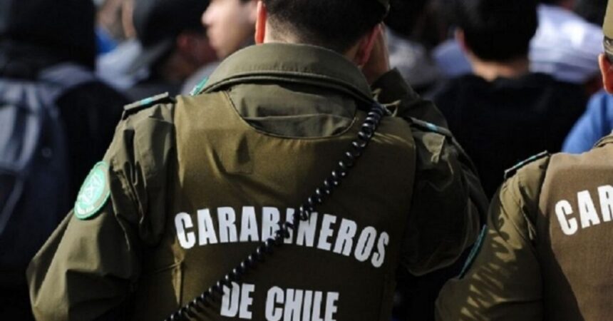 Mayor de Carabineros es detenido por robo de carne en supermercado y es dado de baja