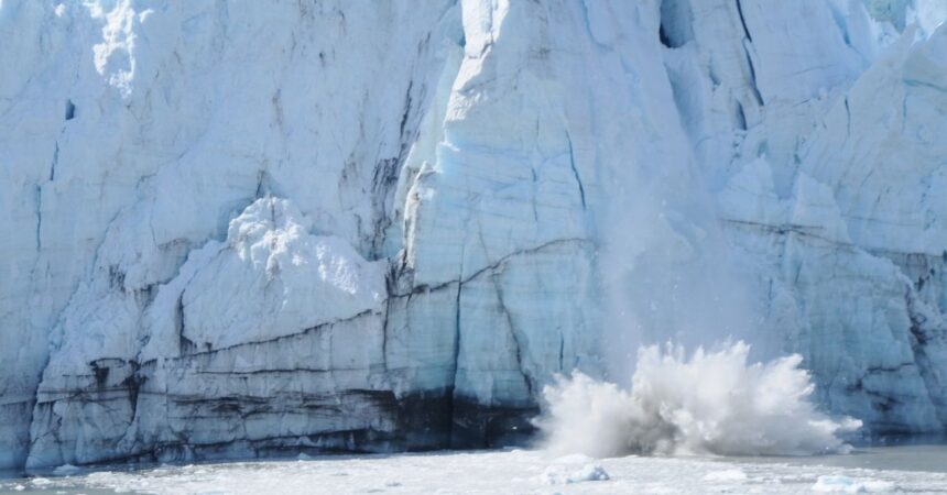 Piloto y sus dos hijas pequeñas sobreviven a caída de avión en lago congelado en Alaska