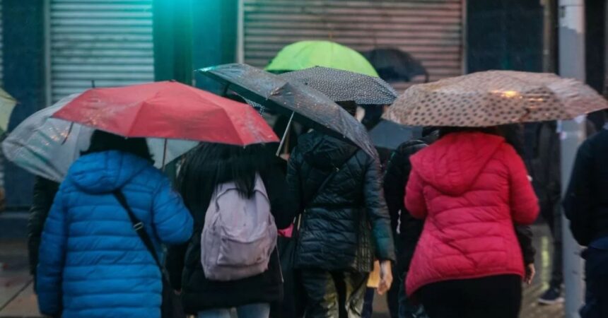 Pronóstico de lluvias para este sábado: revisa las regiones donde se esperan precipitaciones