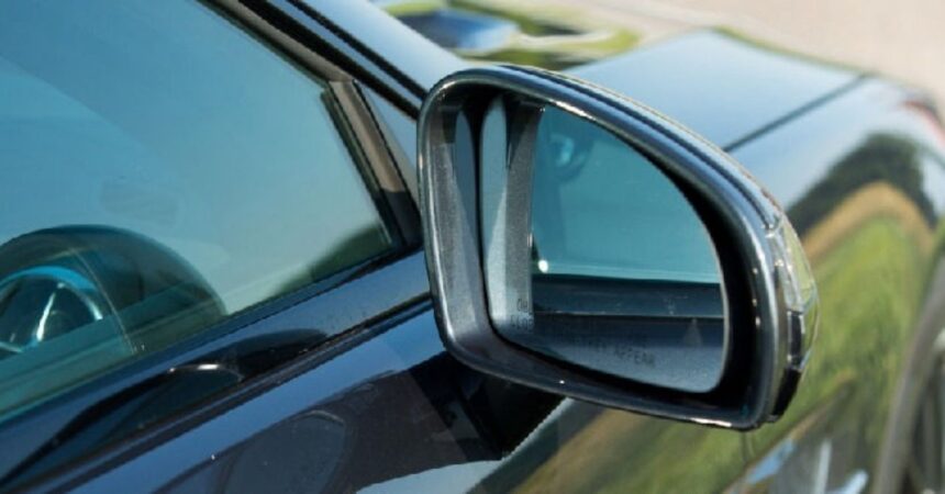 Grabado de Patentes en Vidrios y Espejos del Auto: Conoce el Plazo para Realizar el Trámite Obligatorio