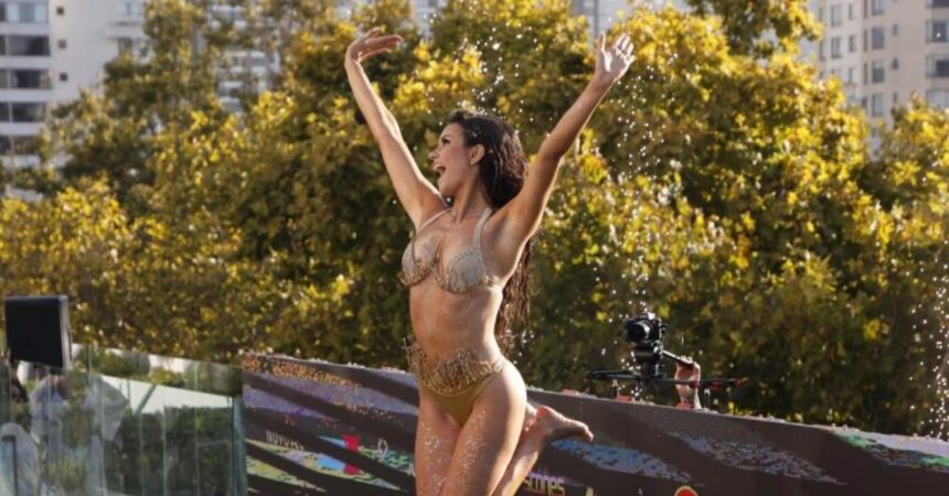 "Parece Otra Persona": La Aparición de Emilia Dides y Sammis Reyes en la Final del Chile Open Desata Ola de Comentarios